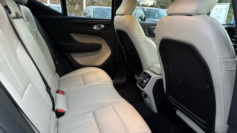 Volvo Xc40 1.5 T3 [163] Inscription Pro 5dr Petrol Estate